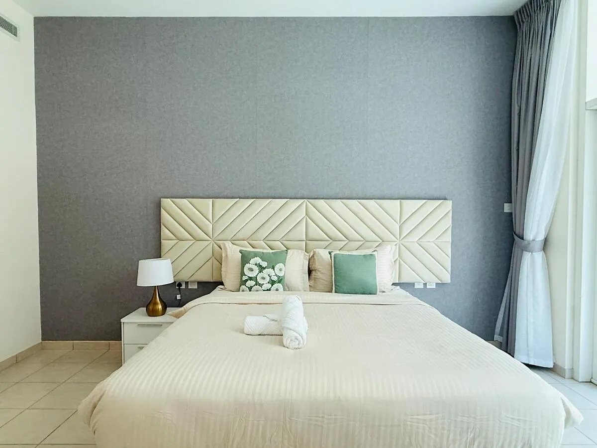 Nivis Find- Luxury 1 Bhk Nearby Dubai Mall